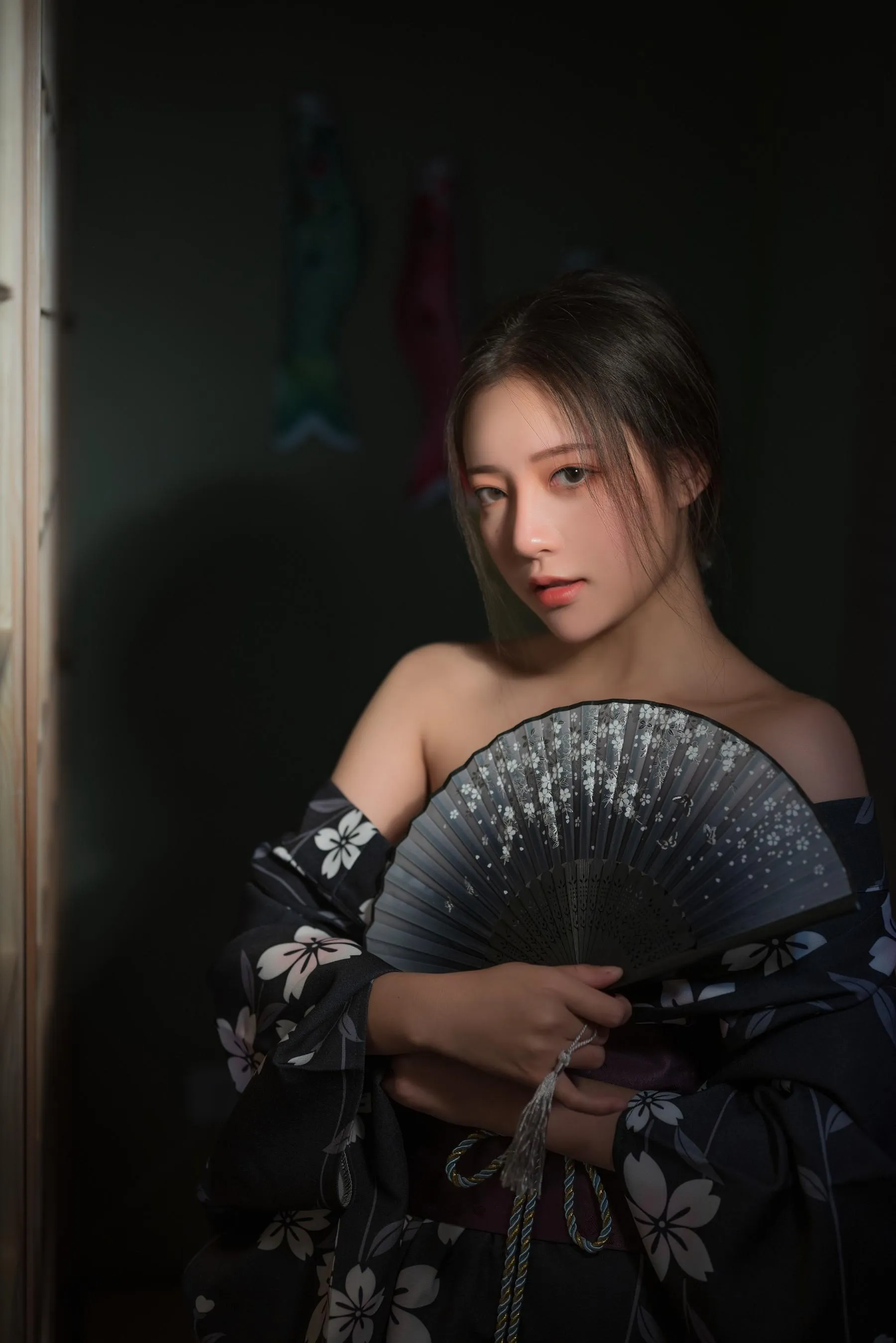 [艺图语] 2022.06.14 夜媚姬 柚子 [28P]插图2